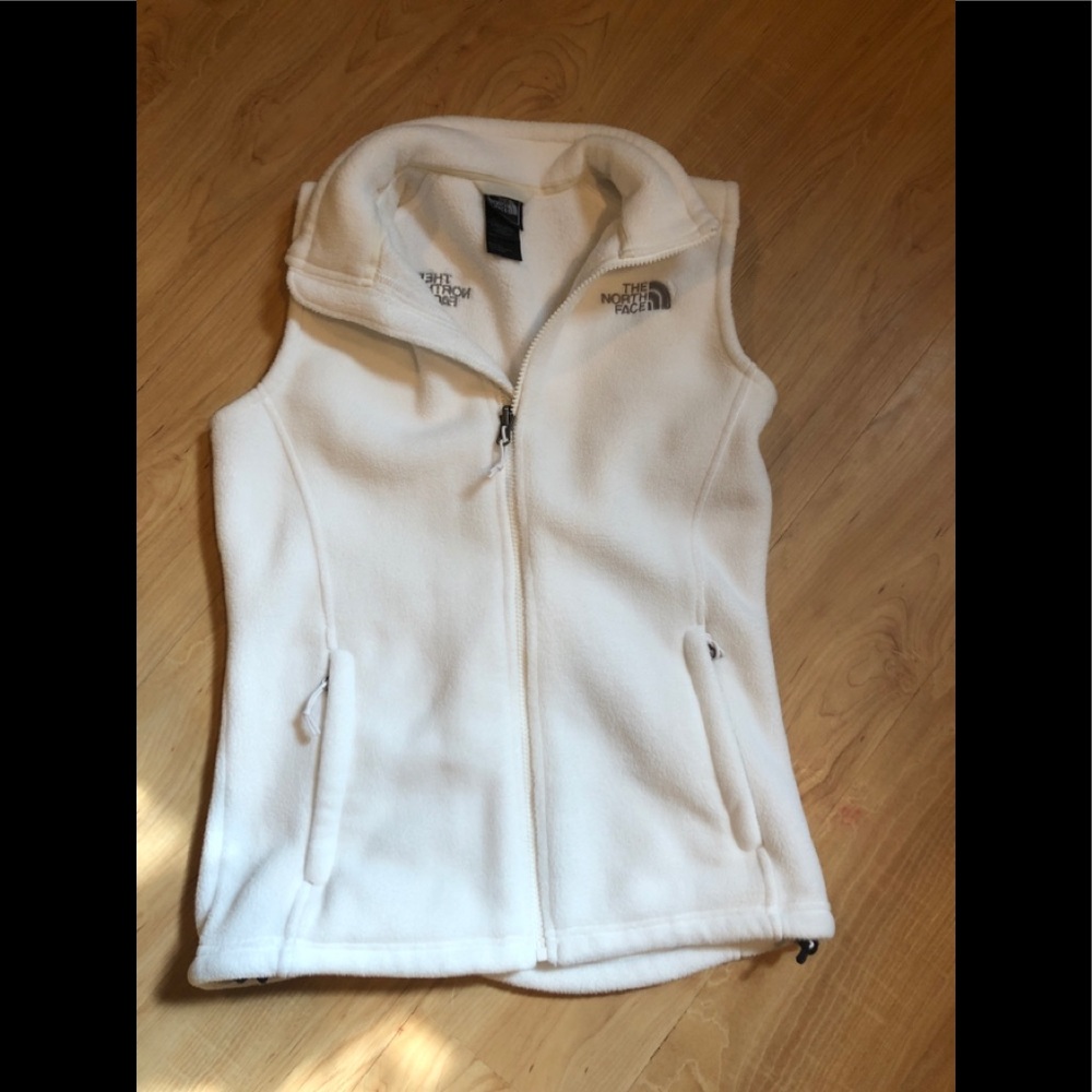 White Fleece Northface Vest